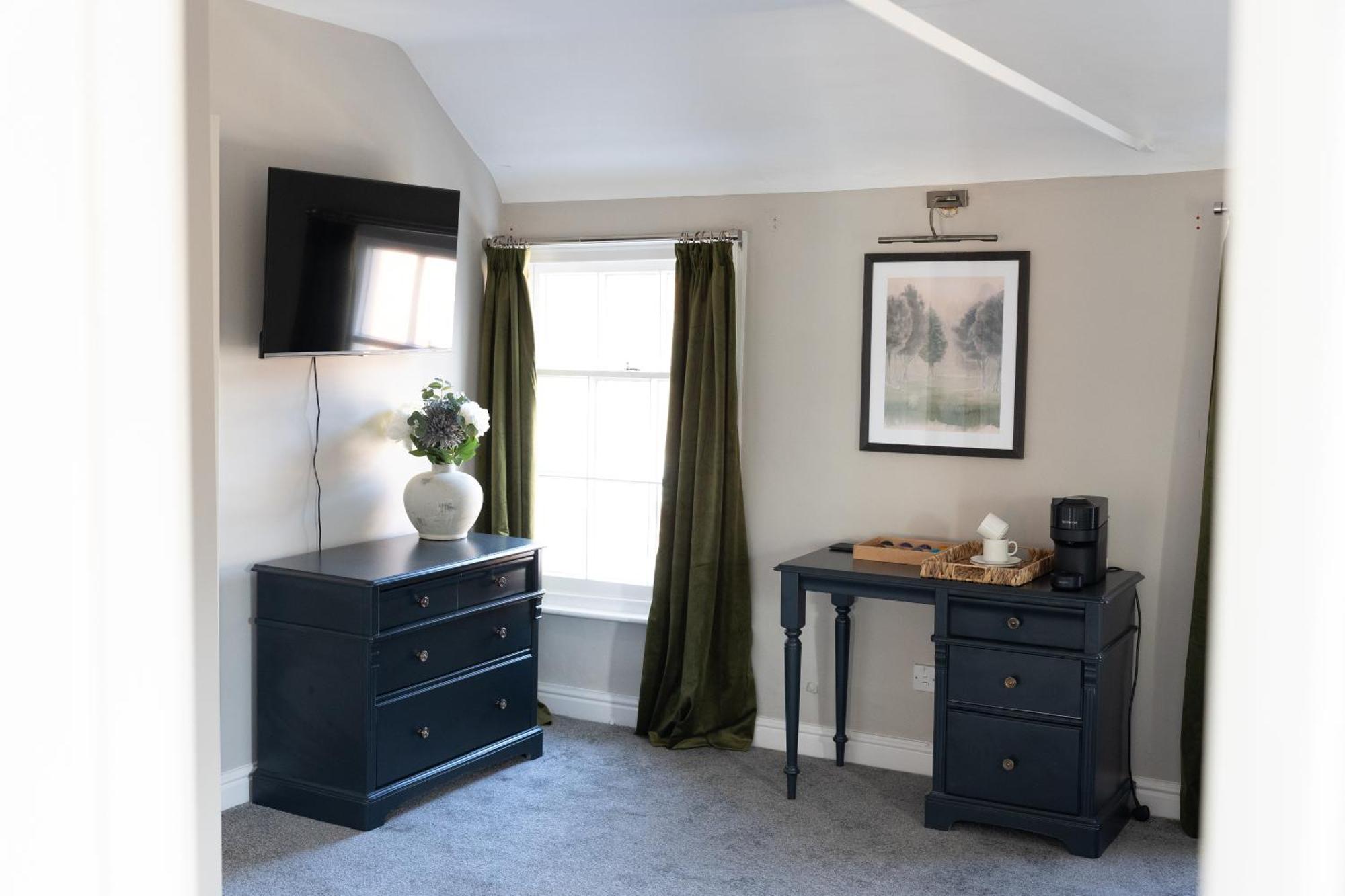 The Raven Hotel At Much Wenlock By Purestay Экстерьер фото