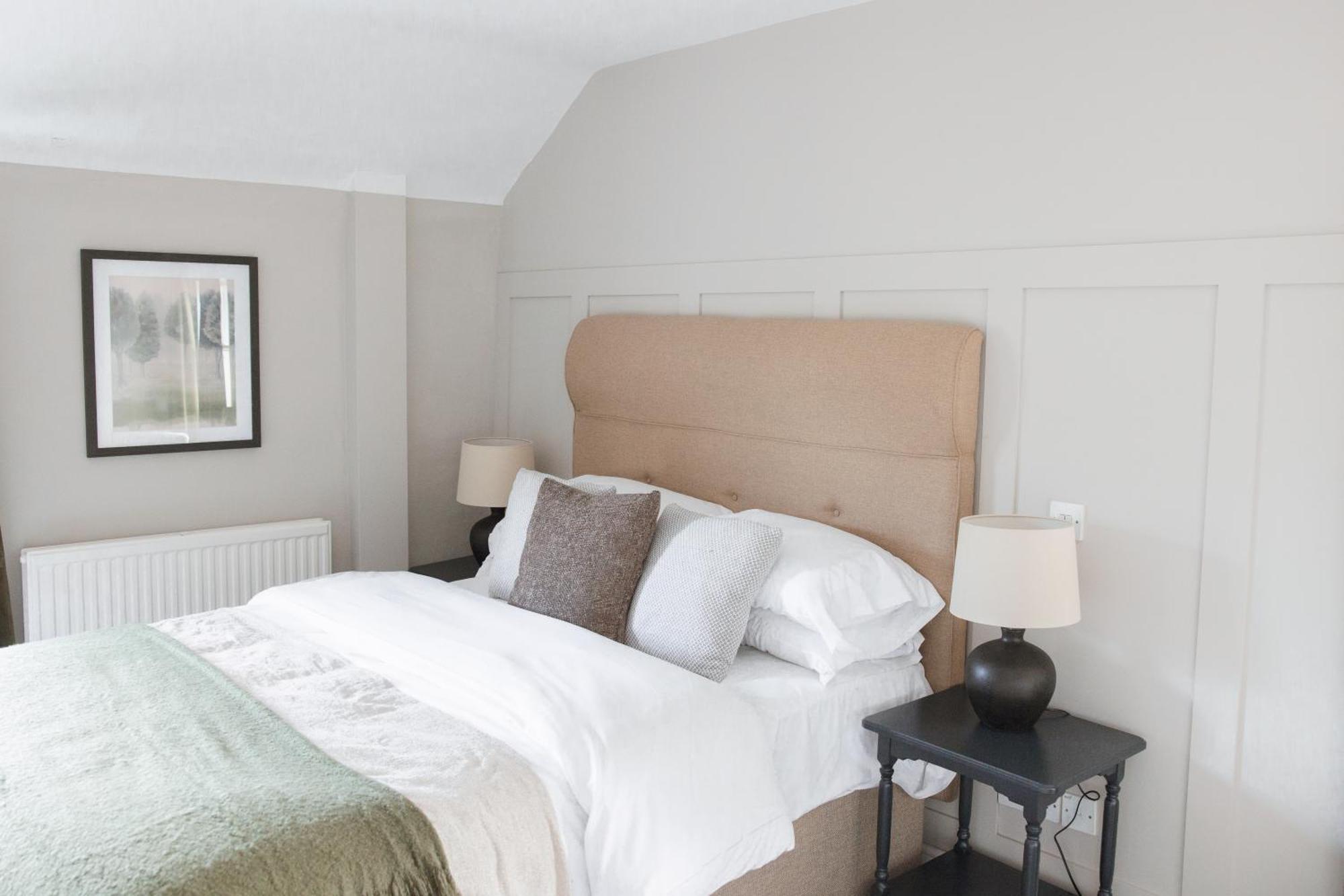 The Raven Hotel At Much Wenlock By Purestay Экстерьер фото