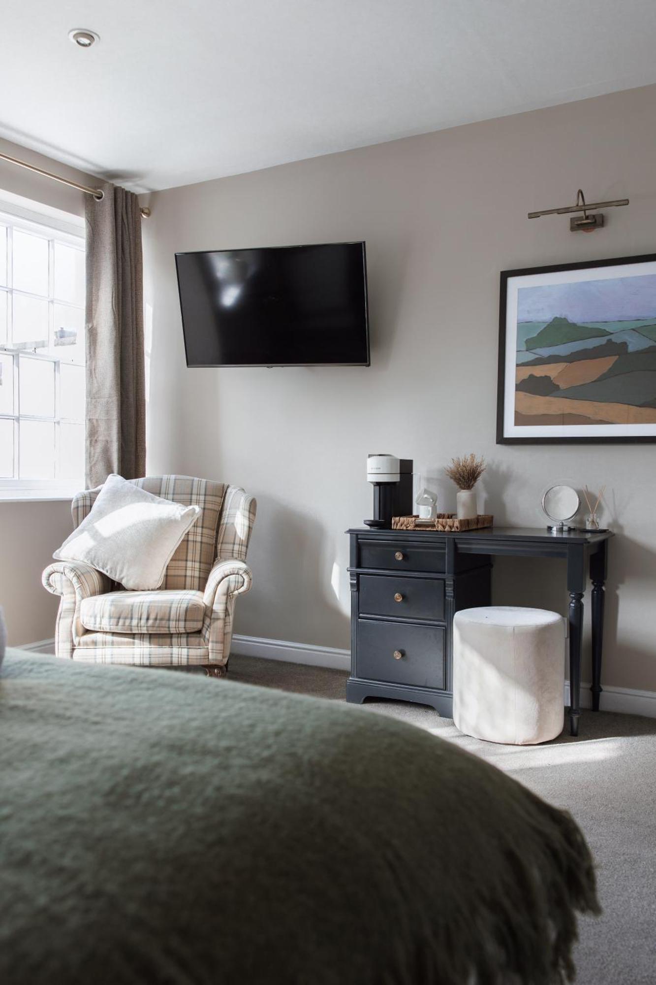 The Raven Hotel At Much Wenlock By Purestay Экстерьер фото