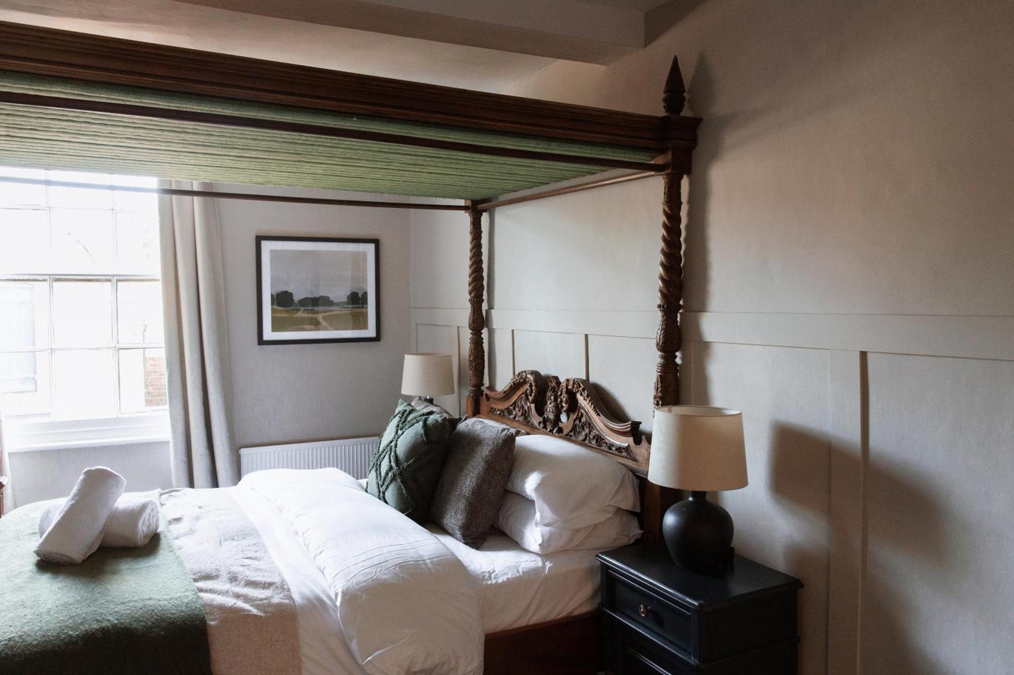 The Raven Hotel At Much Wenlock By Purestay Экстерьер фото