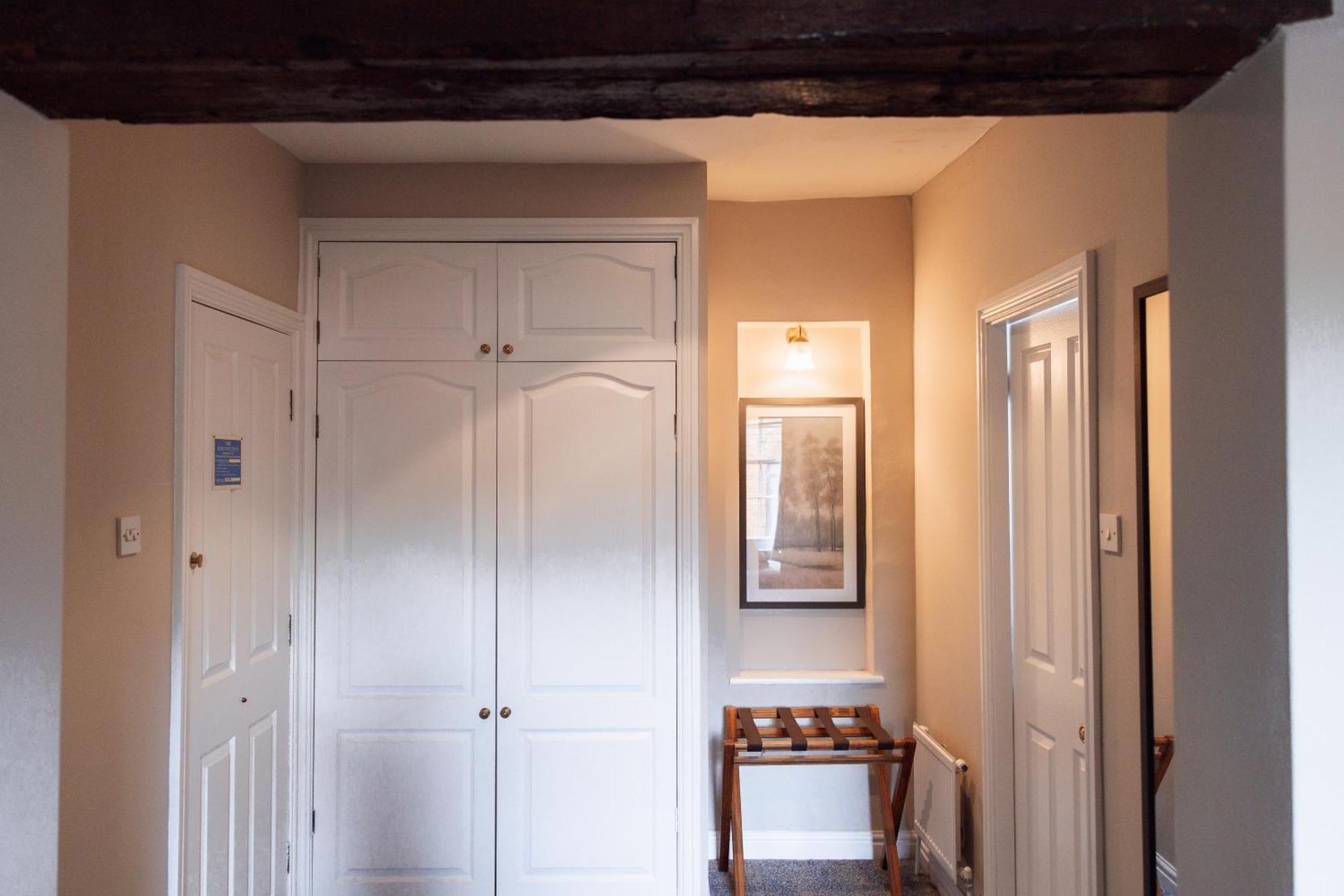 The Raven Hotel At Much Wenlock By Purestay Экстерьер фото
