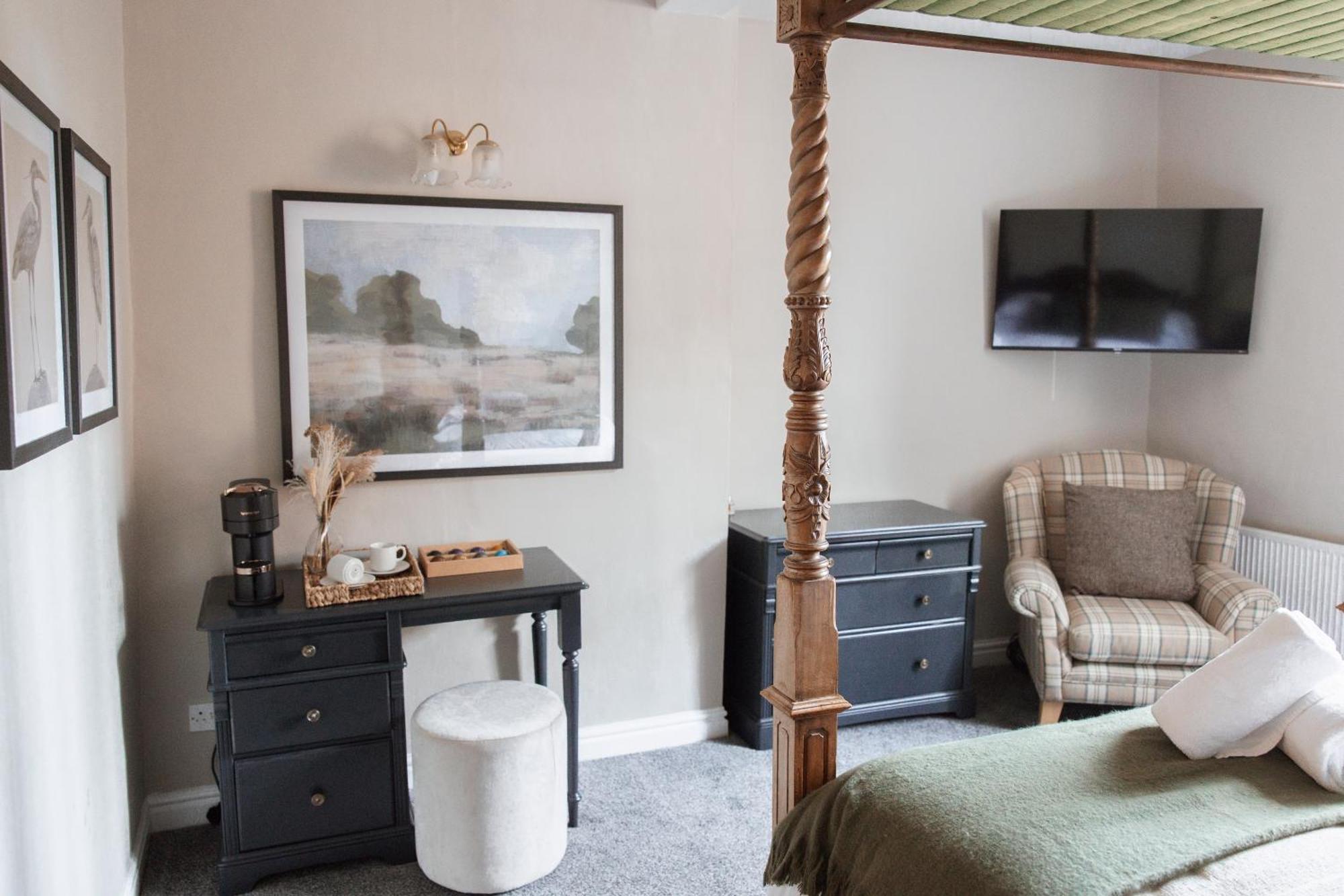 The Raven Hotel At Much Wenlock By Purestay Экстерьер фото