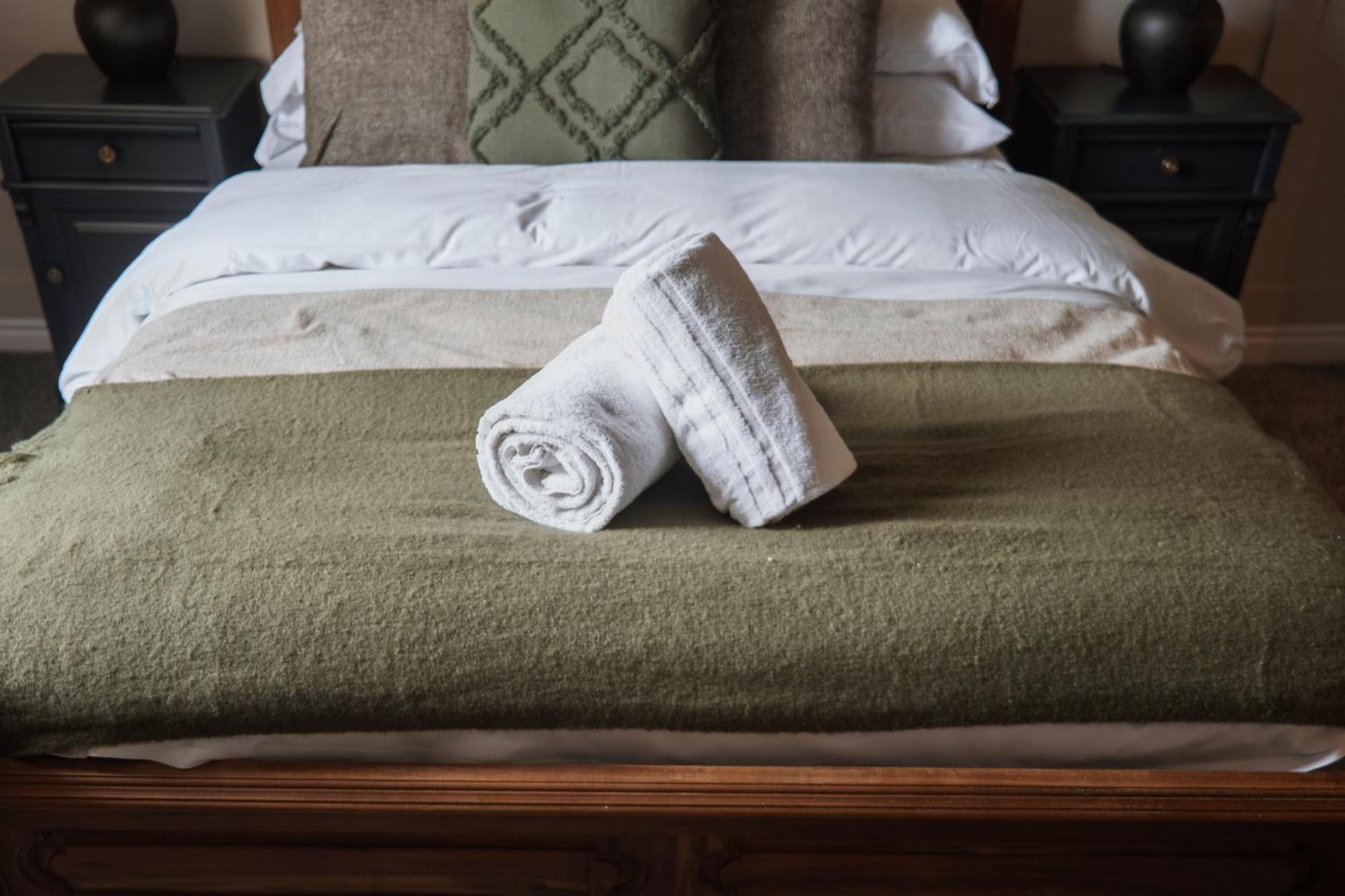 The Raven Hotel At Much Wenlock By Purestay Экстерьер фото